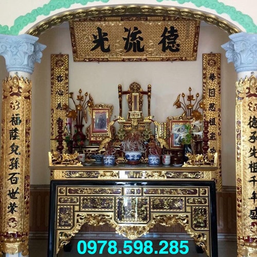 Bộ bàn thờ họ đẹp - gỗ gụ - sơn son