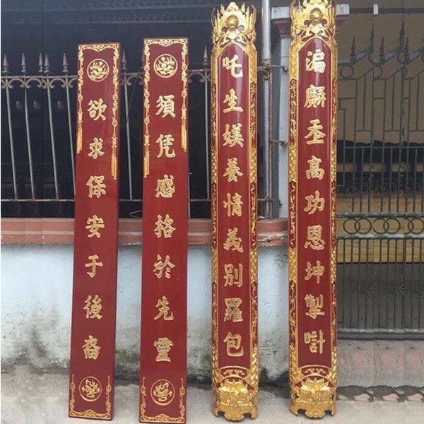 Câu đối nền then đỏ - gỗ mít - sơn thếp