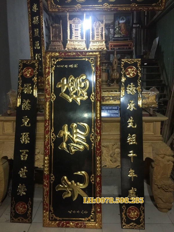 hoành phi câu đối phẳng nền then - thếp vàng