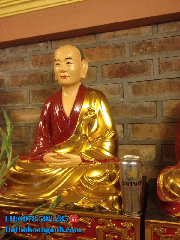 Tượng Tổ Ta - sơn son thếp vàng